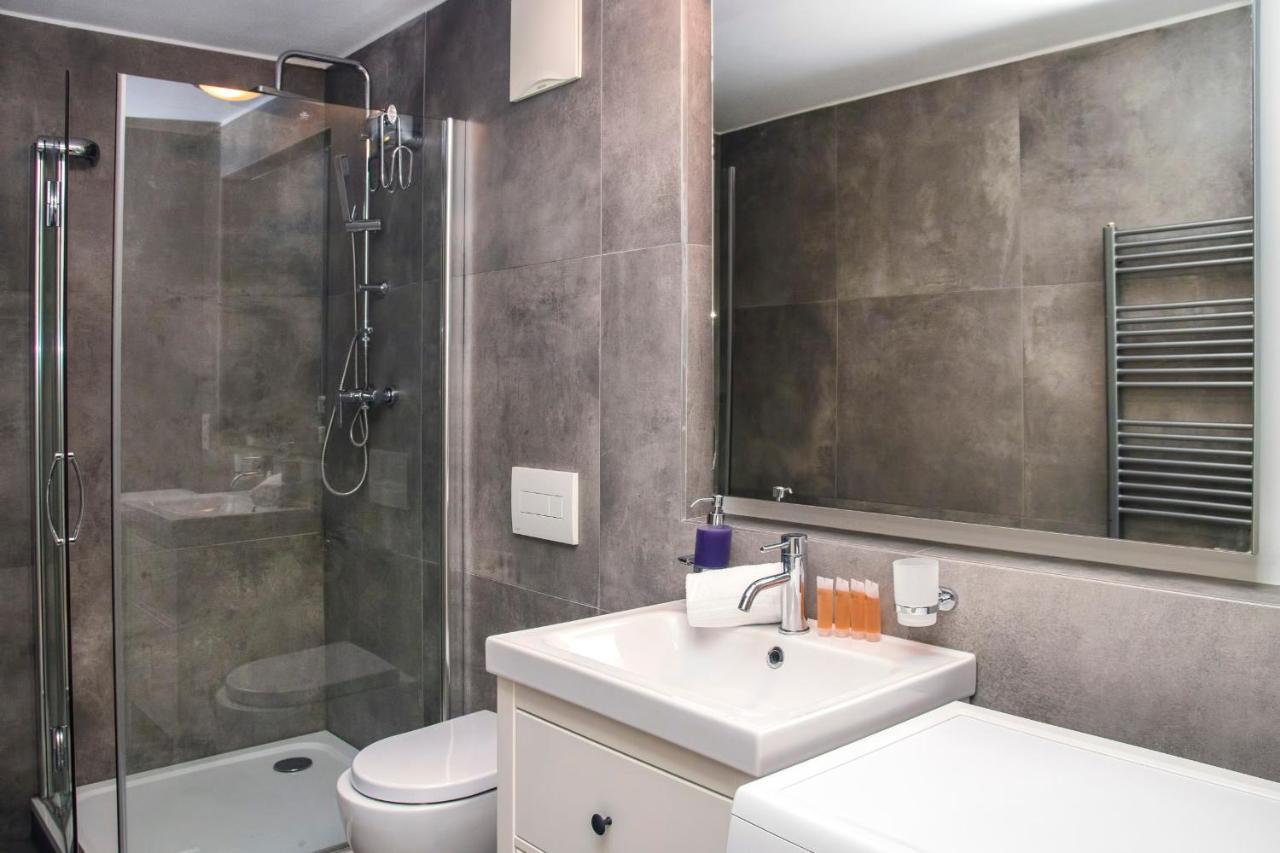 פראג Modern Apartment With Terrace And Air Conditioning מראה חיצוני תמונה