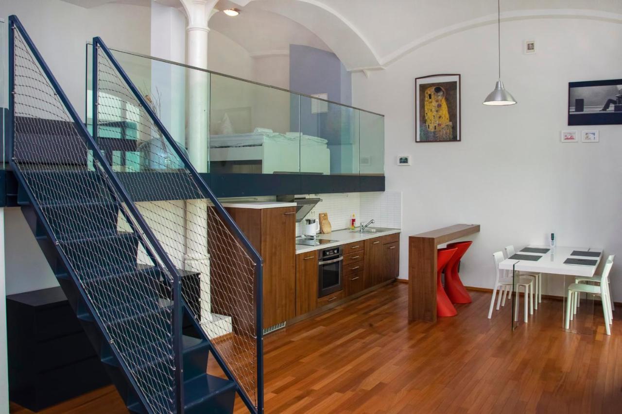 פראג Modern Apartment With Terrace And Air Conditioning מראה חיצוני תמונה